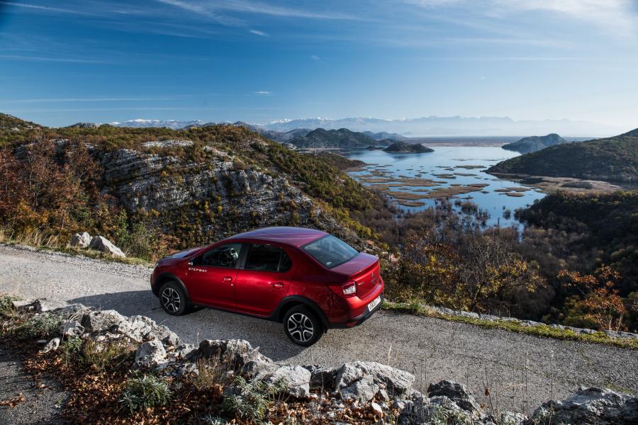  Renault Logan Stepway City 2018 года  (CIS) (фото 17 из 32)